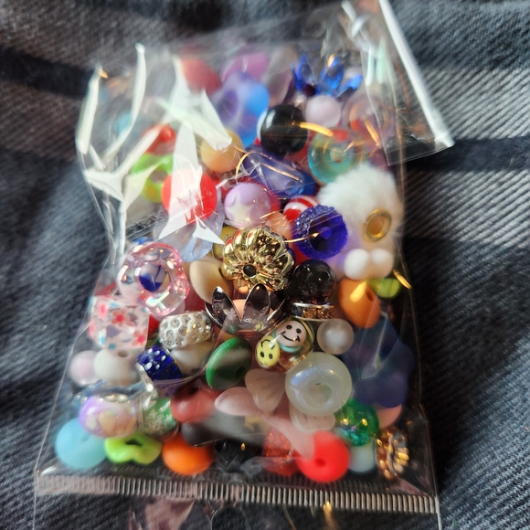 Colorful Mixed Bead Set - Picture 2 of 2